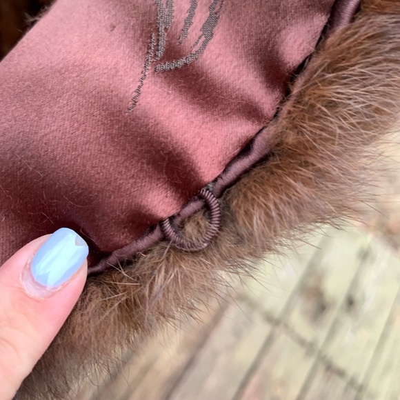 Real Fur Vintage Capelet - Picture 8 of 16